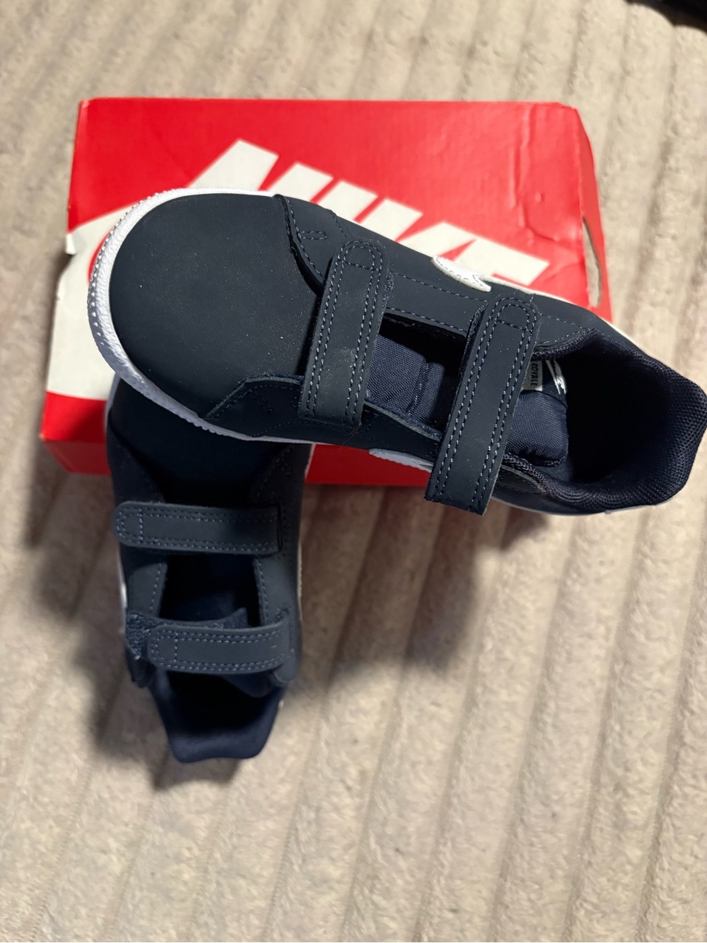 Nike Kids Navy Velcro Strap Sneakers BNWT size 10C AT-8/67